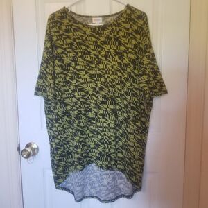 LuLaRoe Green Black Zig Zag Pattern Irma Scoop Neck Tunic Flowy Shirt Sz XSmall
